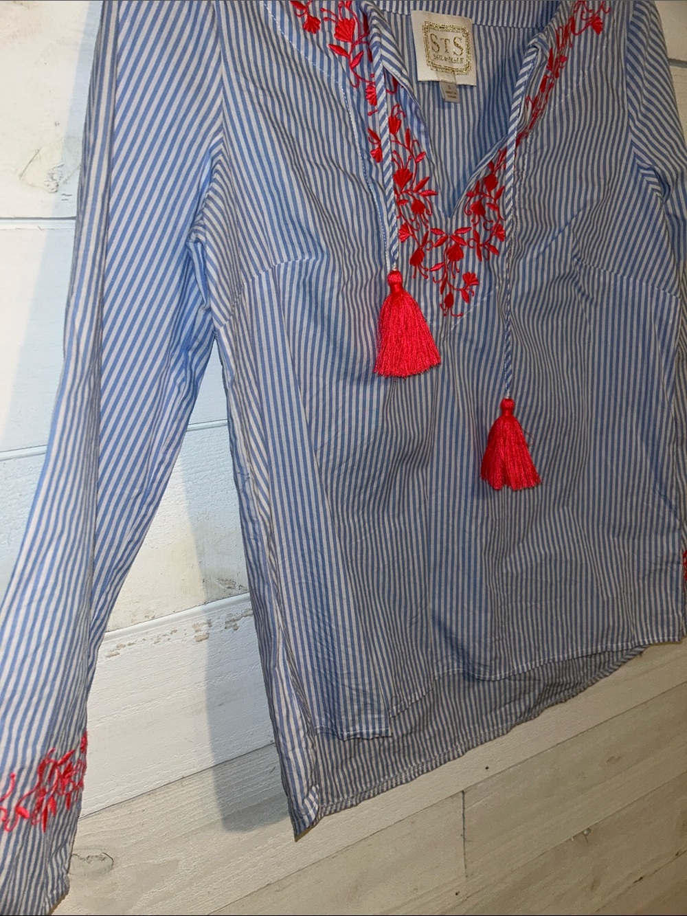 Sail to Sable  Embroidered Tassel Top - - Picture 4 of 6